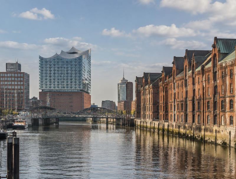 Elbphilharmonie und Speicherstadt in Hamburg – ambulante Pflegedienste in Hamburg finden